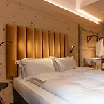 Calepina Alpine 4* Trente